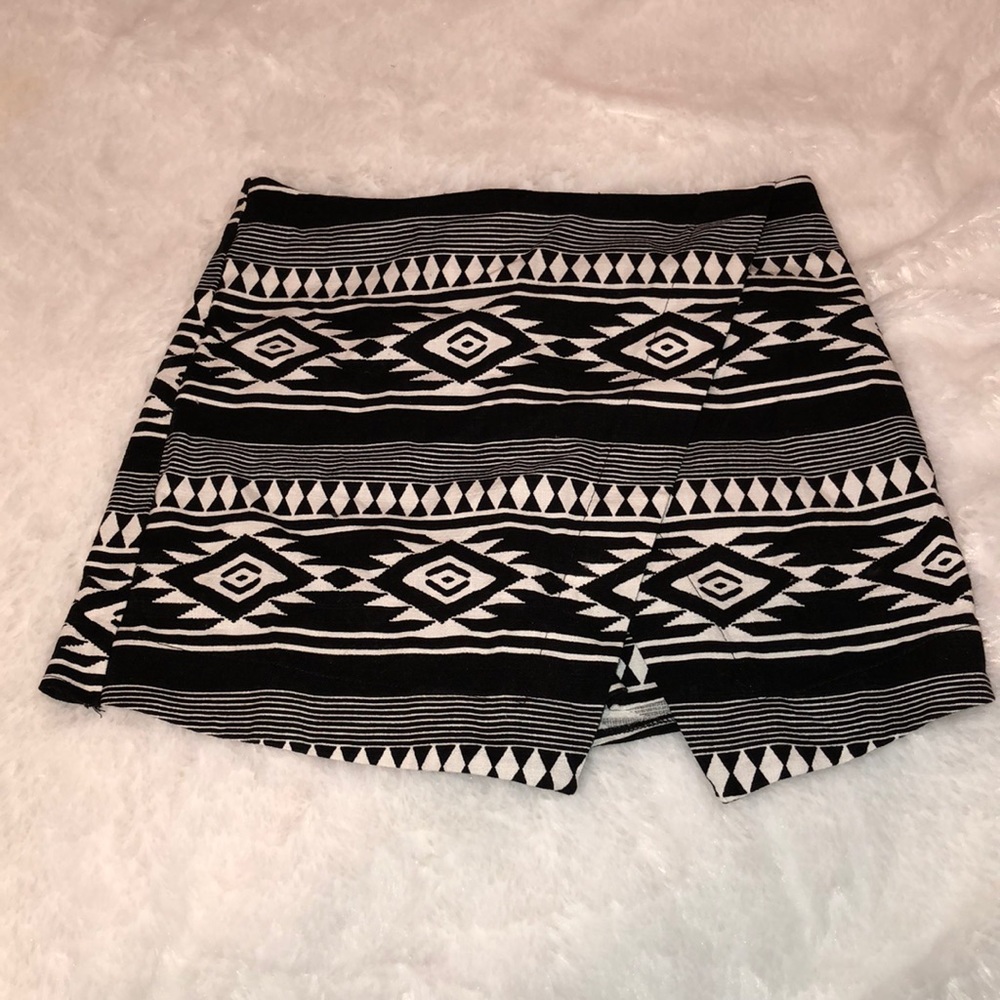 Hollister Skirt/shorts